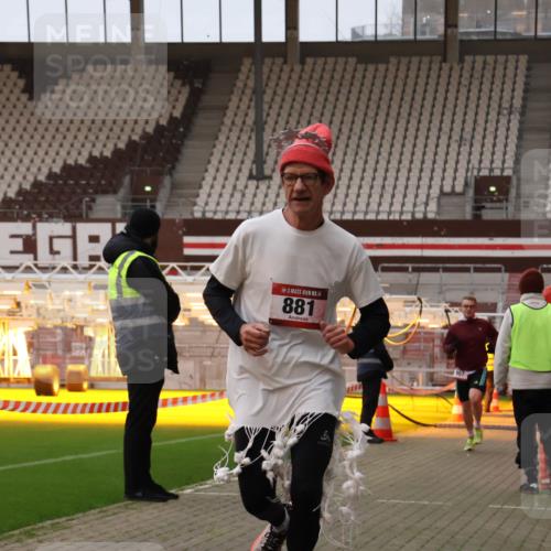 08.12.2024 - St. Pauli X-Mass-Run No. 14 Yannick Fuchs http://msf.ph/oto/7474041 08.12.2024 09:55:16 Ziel 691, 881, 907 meine-sportfotos.de