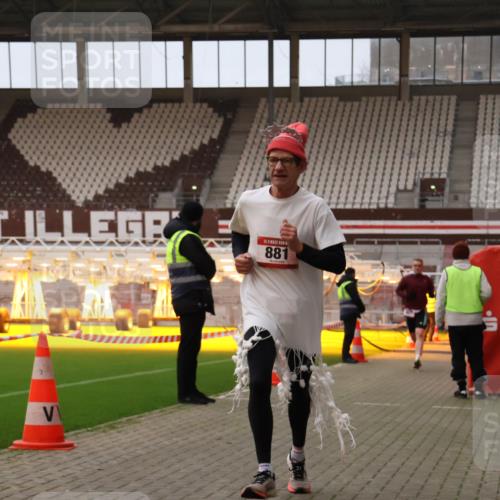 08.12.2024 - St. Pauli X-Mass-Run No. 14 Yannick Fuchs http://msf.ph/oto/7474048 08.12.2024 09:55:16 Ziel 691, 881, 907 meine-sportfotos.de