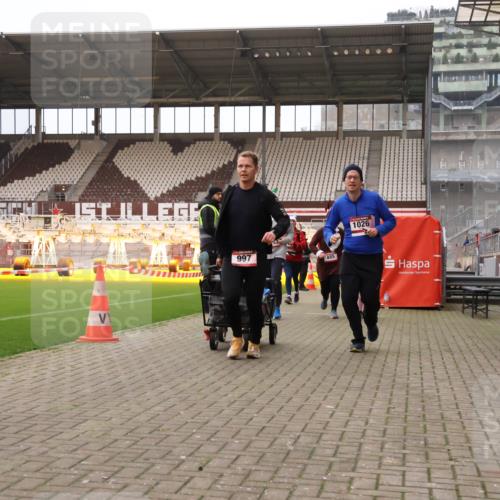 08.12.2024 - St. Pauli X-Mass-Run No. 14 Yannick Fuchs http://msf.ph/oto/7474070 08.12.2024 10:08:25 Ziel 292, 301, 485, 690, 997, 1026, 1310, 1423, 1952, 1961, 2753, 2961, 2964 meine-sportfotos.de