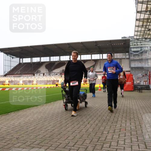 08.12.2024 - St. Pauli X-Mass-Run No. 14 Yannick Fuchs http://msf.ph/oto/7474085 08.12.2024 10:08:26 Ziel 292, 301, 485, 690, 997, 1026, 1310, 1423, 1952, 1961, 2753, 2961, 2964 meine-sportfotos.de