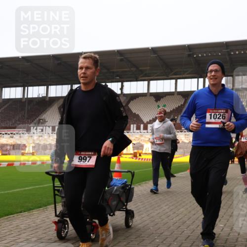08.12.2024 - St. Pauli X-Mass-Run No. 14 Yannick Fuchs http://msf.ph/oto/7474095 08.12.2024 10:08:26 Ziel 292, 301, 485, 690, 997, 1026, 1310, 1423, 1952, 1961, 2753, 2961, 2964 meine-sportfotos.de