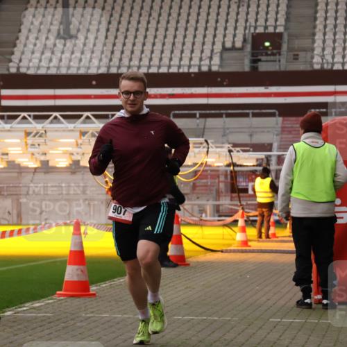 08.12.2024 - St. Pauli X-Mass-Run No. 14 Yannick Fuchs http://msf.ph/oto/7474099 08.12.2024 09:55:20 Ziel 691, 881, 907, 3300 meine-sportfotos.de
