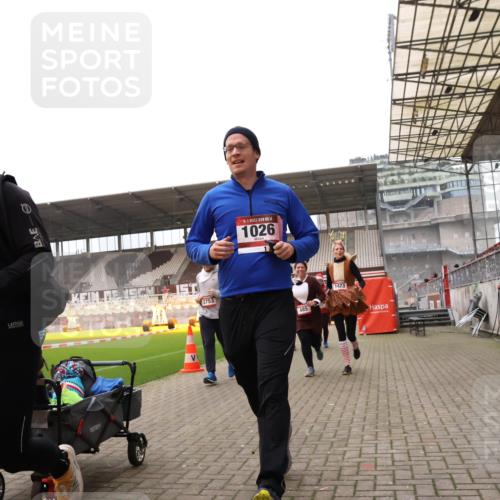 08.12.2024 - St. Pauli X-Mass-Run No. 14 Yannick Fuchs http://msf.ph/oto/7474100 08.12.2024 10:08:27 Ziel 292, 301, 436, 485, 690, 997, 1026, 1310, 1423, 1952, 1961, 2753, 2961 meine-sportfotos.de