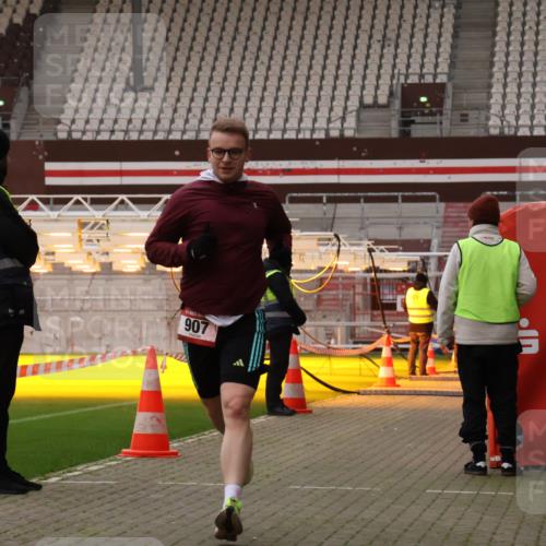 08.12.2024 - St. Pauli X-Mass-Run No. 14 Yannick Fuchs http://msf.ph/oto/7474107 08.12.2024 09:55:20 Ziel 691, 881, 907, 3300 meine-sportfotos.de