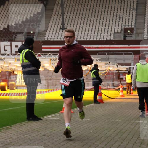 08.12.2024 - St. Pauli X-Mass-Run No. 14 Yannick Fuchs http://msf.ph/oto/7474122 08.12.2024 09:55:20 Ziel 691, 881, 907, 3300 meine-sportfotos.de