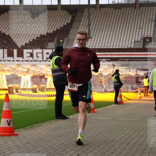 08.12.2024 - St. Pauli X-Mass-Run No. 14 Yannick Fuchs http://msf.ph/oto/7474126 08.12.2024 09:55:21 Ziel 691, 881, 907, 3300 meine-sportfotos.de
