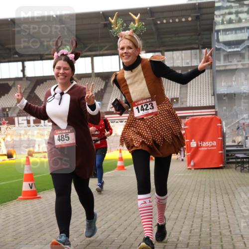 08.12.2024 - St. Pauli X-Mass-Run No. 14 Yannick Fuchs http://msf.ph/oto/7474135 08.12.2024 10:08:28 Ziel 292, 301, 436, 485, 997, 1026, 1310, 1423, 1952, 1961, 2753, 2961 meine-sportfotos.de