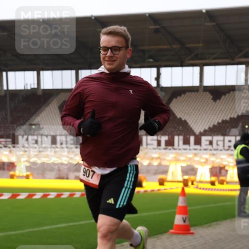08.12.2024 - St. Pauli X-Mass-Run No. 14 Yannick Fuchs http://msf.ph/oto/7474149 08.12.2024 09:55:22 Ziel 691, 881, 907, 3300 meine-sportfotos.de