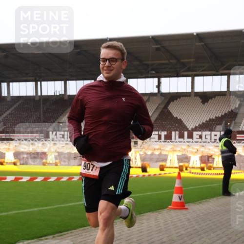 08.12.2024 - St. Pauli X-Mass-Run No. 14 Yannick Fuchs http://msf.ph/oto/7474152 08.12.2024 09:55:22 Ziel 691, 881, 907, 3300 meine-sportfotos.de