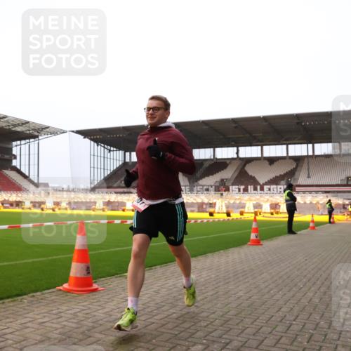 08.12.2024 - St. Pauli X-Mass-Run No. 14 Yannick Fuchs http://msf.ph/oto/7474162 08.12.2024 09:55:22 Ziel 691, 881, 907, 3300 meine-sportfotos.de