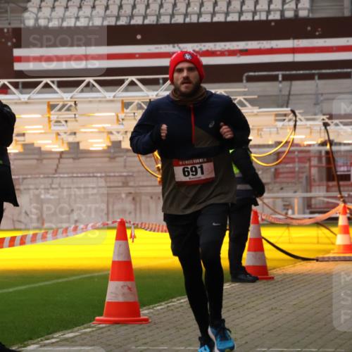 08.12.2024 - St. Pauli X-Mass-Run No. 14 Yannick Fuchs http://msf.ph/oto/7474181 08.12.2024 09:55:27 Ziel 691, 907, 3300 meine-sportfotos.de