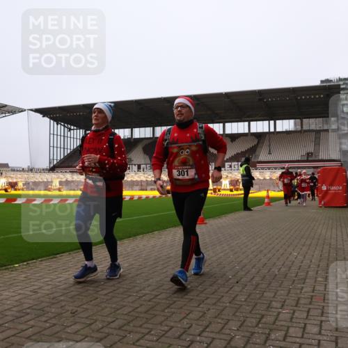 08.12.2024 - St. Pauli X-Mass-Run No. 14 Yannick Fuchs http://msf.ph/oto/7474223 08.12.2024 10:08:32 Ziel 23, 292, 301, 436, 449, 451, 485, 731, 997, 1026, 1167, 1183, 1310, 1423, 1952, 1961, 2753 meine-sportfotos.de