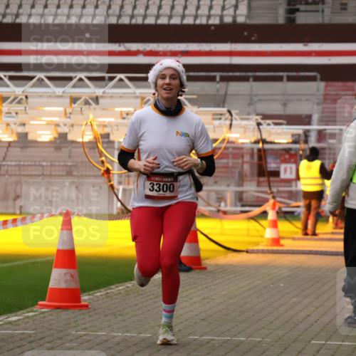 08.12.2024 - St. Pauli X-Mass-Run No. 14 Yannick Fuchs http://msf.ph/oto/7474241 08.12.2024 09:55:35 Ziel 691, 3300 meine-sportfotos.de