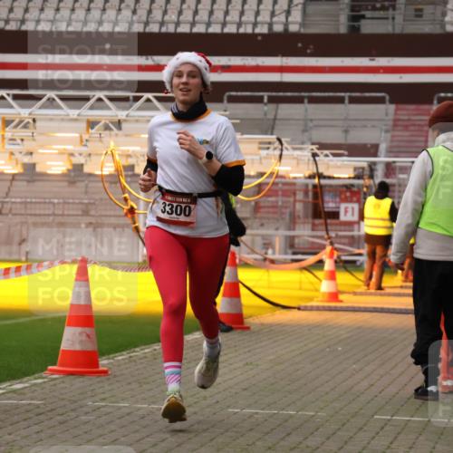 08.12.2024 - St. Pauli X-Mass-Run No. 14 Yannick Fuchs http://msf.ph/oto/7474251 08.12.2024 09:55:35 Ziel 691, 3300 meine-sportfotos.de