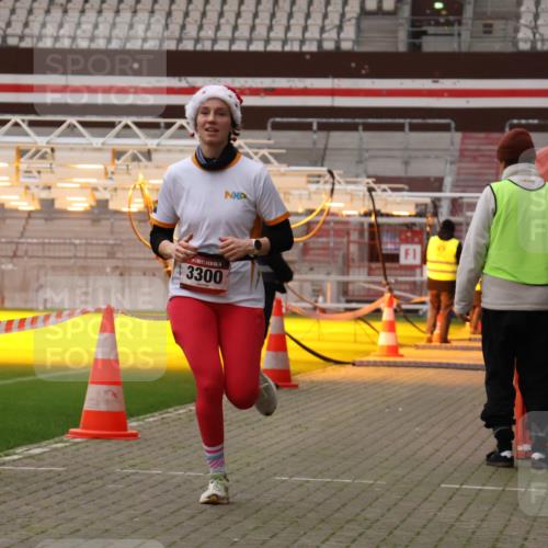 08.12.2024 - St. Pauli X-Mass-Run No. 14 Yannick Fuchs http://msf.ph/oto/7474257 08.12.2024 09:55:35 Ziel 691, 3300 meine-sportfotos.de