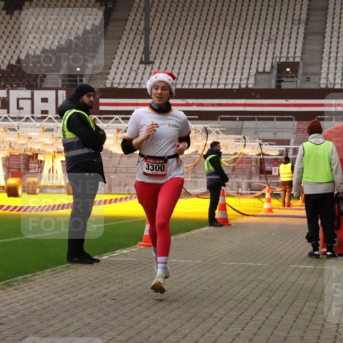 08.12.2024 - St. Pauli X-Mass-Run No. 14 Yannick Fuchs http://msf.ph/oto/7474260 08.12.2024 09:55:36 Ziel 691, 2911, 3300 meine-sportfotos.de