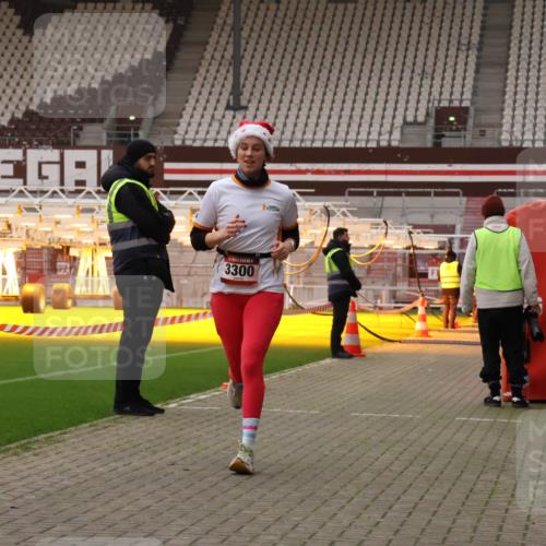 08.12.2024 - St. Pauli X-Mass-Run No. 14 Yannick Fuchs http://msf.ph/oto/7474264 08.12.2024 09:55:36 Ziel 691, 2911, 3300 meine-sportfotos.de