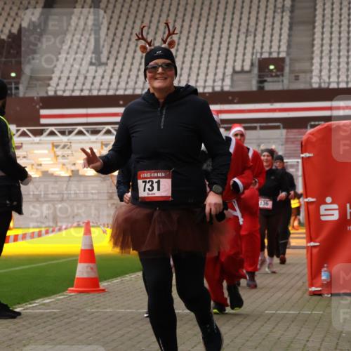08.12.2024 - St. Pauli X-Mass-Run No. 14 Yannick Fuchs http://msf.ph/oto/7474344 08.12.2024 10:08:39 Ziel 23, 54, 136, 292, 301, 436, 449, 451, 485, 731, 997, 1026, 1167, 1183, 1310, 1952, 1961, 2753 meine-sportfotos.de