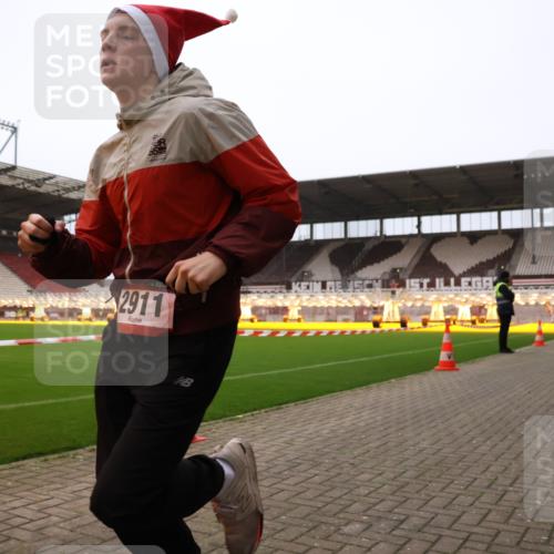 08.12.2024 - St. Pauli X-Mass-Run No. 14 Yannick Fuchs http://msf.ph/oto/7474396 08.12.2024 09:55:55 Ziel 415, 438, 1946, 2911, 3094 meine-sportfotos.de