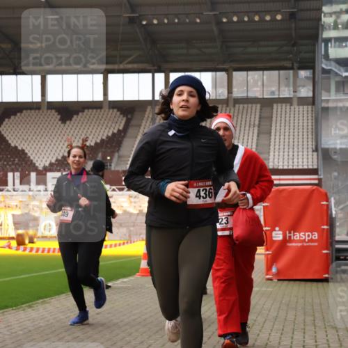 08.12.2024 - St. Pauli X-Mass-Run No. 14 Yannick Fuchs http://msf.ph/oto/7474431 08.12.2024 10:08:44 Ziel 23, 54, 136, 292, 301, 436, 449, 451, 731, 1167, 1183, 1310, 1952, 1961, 2753 meine-sportfotos.de