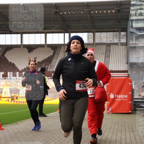 08.12.2024 - St. Pauli X-Mass-Run No. 14 Yannick Fuchs http://msf.ph/oto/7474434 08.12.2024 10:08:44 Ziel 23, 54, 136, 292, 301, 436, 449, 451, 731, 1167, 1183, 1310, 1952, 1961, 2753 meine-sportfotos.de