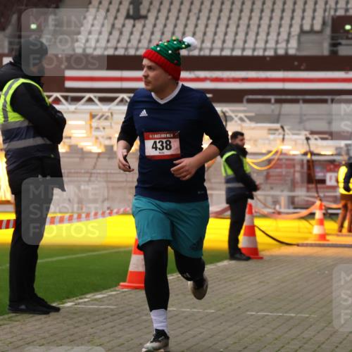 08.12.2024 - St. Pauli X-Mass-Run No. 14 Yannick Fuchs http://msf.ph/oto/7474497 08.12.2024 09:56:01 Ziel 415, 438, 1852, 1946, 2911, 3094 meine-sportfotos.de