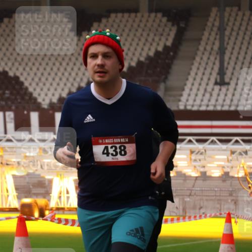 08.12.2024 - St. Pauli X-Mass-Run No. 14 Yannick Fuchs http://msf.ph/oto/7474523 08.12.2024 09:56:03 Ziel 415, 438, 1852, 1946, 3094 meine-sportfotos.de