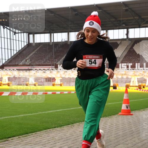 08.12.2024 - St. Pauli X-Mass-Run No. 14 Yannick Fuchs http://msf.ph/oto/7474551 08.12.2024 10:08:51 Ziel 23, 54, 136, 436, 449, 451, 731, 930, 1156, 1159, 1167, 1183, 2205 meine-sportfotos.de