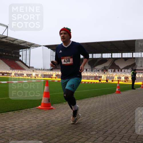 08.12.2024 - St. Pauli X-Mass-Run No. 14 Yannick Fuchs http://msf.ph/oto/7474560 08.12.2024 09:56:05 Ziel 415, 438, 1852, 1946, 3261 meine-sportfotos.de