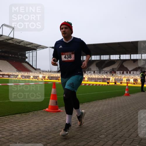 08.12.2024 - St. Pauli X-Mass-Run No. 14 Yannick Fuchs http://msf.ph/oto/7474563 08.12.2024 09:56:05 Ziel 415, 438, 1852, 1946, 3261 meine-sportfotos.de