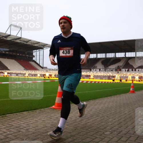 08.12.2024 - St. Pauli X-Mass-Run No. 14 Yannick Fuchs http://msf.ph/oto/7474566 08.12.2024 09:56:05 Ziel 415, 438, 1852, 1946, 3261 meine-sportfotos.de