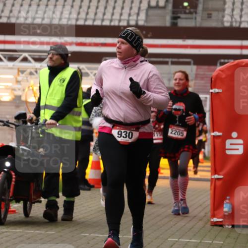 08.12.2024 - St. Pauli X-Mass-Run No. 14 Yannick Fuchs http://msf.ph/oto/7474575 08.12.2024 10:08:57 Ziel 54, 136, 325, 451, 930, 1156, 1159, 2205 meine-sportfotos.de