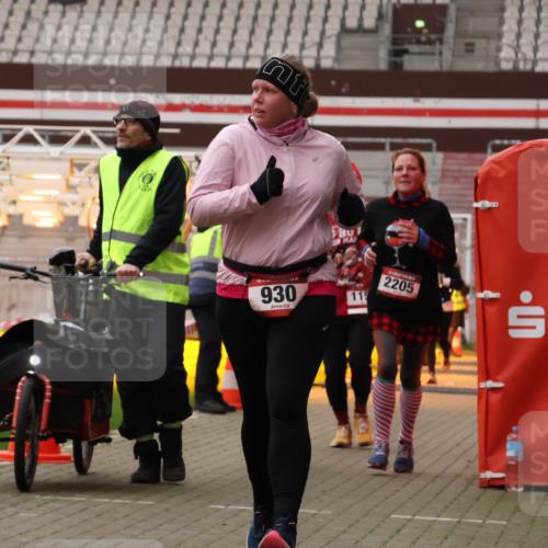 08.12.2024 - St. Pauli X-Mass-Run No. 14 Yannick Fuchs http://msf.ph/oto/7474584 08.12.2024 10:08:58 Ziel 54, 136, 325, 930, 1156, 1159, 2205 meine-sportfotos.de