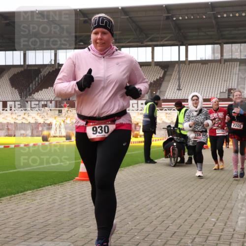 08.12.2024 - St. Pauli X-Mass-Run No. 14 Yannick Fuchs http://msf.ph/oto/7474628 08.12.2024 10:09:01 Ziel 54, 325, 930, 1156, 1159, 2205, 2749, 2752 meine-sportfotos.de