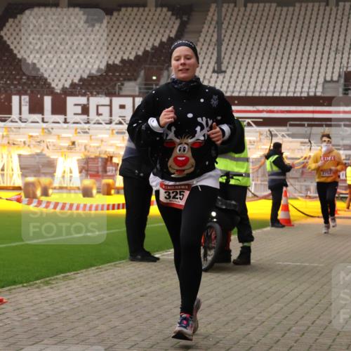 08.12.2024 - St. Pauli X-Mass-Run No. 14 Yannick Fuchs http://msf.ph/oto/7474720 08.12.2024 10:09:09 Ziel 325, 343, 930, 1156, 1159, 2205, 2749, 2752 meine-sportfotos.de