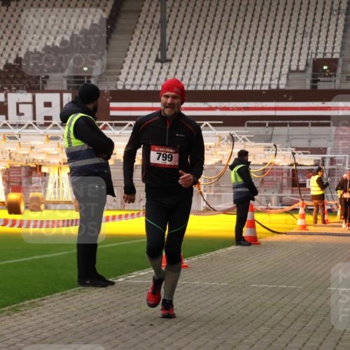 08.12.2024 - St. Pauli X-Mass-Run No. 14 Yannick Fuchs http://msf.ph/oto/7474866 08.12.2024 09:56:29 Ziel 288, 799, 2837, 2839, 3095, 3256, 3261 meine-sportfotos.de