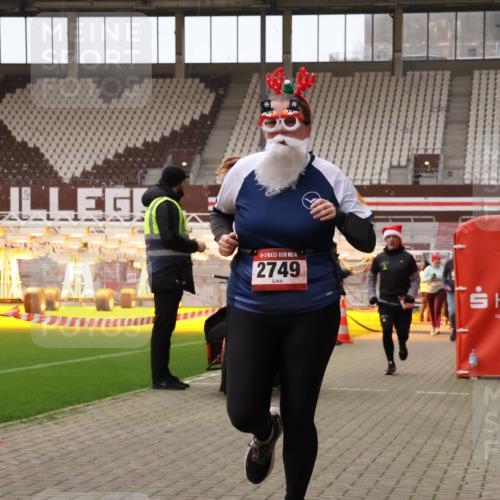08.12.2024 - St. Pauli X-Mass-Run No. 14 Yannick Fuchs http://msf.ph/oto/7474873 08.12.2024 10:09:16 Ziel 12, 325, 343, 891, 2749, 2752 meine-sportfotos.de