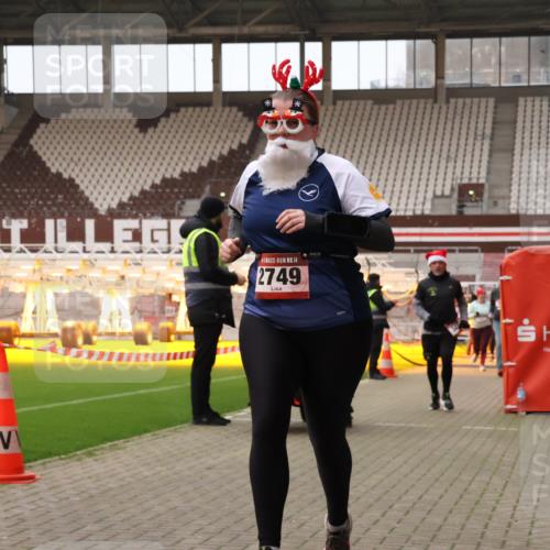 08.12.2024 - St. Pauli X-Mass-Run No. 14 Yannick Fuchs http://msf.ph/oto/7474879 08.12.2024 10:09:16 Ziel 12, 325, 343, 891, 2749, 2752 meine-sportfotos.de