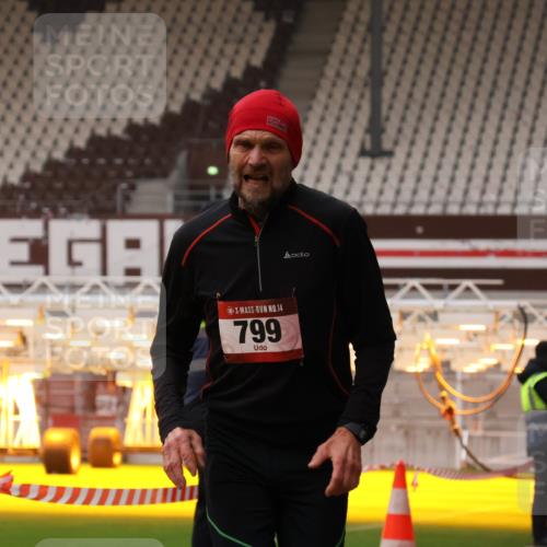 08.12.2024 - St. Pauli X-Mass-Run No. 14 Yannick Fuchs http://msf.ph/oto/7474881 08.12.2024 09:56:30 Ziel 288, 799, 2837, 2839, 3095, 3256, 3261 meine-sportfotos.de