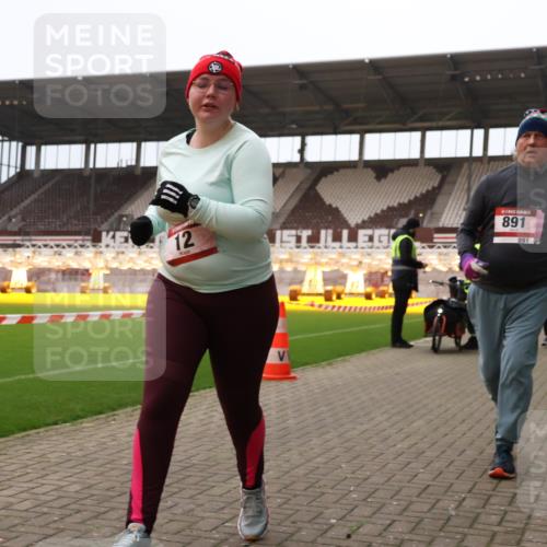 08.12.2024 - St. Pauli X-Mass-Run No. 14 Yannick Fuchs http://msf.ph/oto/7475011 08.12.2024 10:09:28 Ziel 12, 152, 343, 891 meine-sportfotos.de