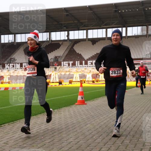 08.12.2024 - St. Pauli X-Mass-Run No. 14 Yannick Fuchs http://msf.ph/oto/7475023 08.12.2024 09:56:43 Ziel 288, 1741, 1754, 2837, 2839, 2956, 3095 meine-sportfotos.de