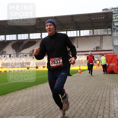 08.12.2024 - St. Pauli X-Mass-Run No. 14 Yannick Fuchs http://msf.ph/oto/7475026 08.12.2024 09:56:43 Ziel 288, 1741, 1754, 2837, 2839, 2956, 3095 meine-sportfotos.de