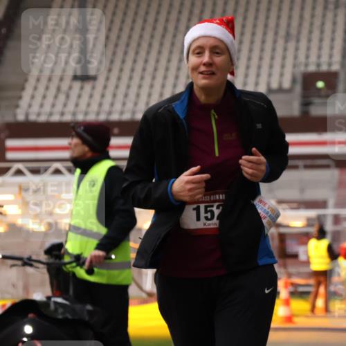 08.12.2024 - St. Pauli X-Mass-Run No. 14 Yannick Fuchs http://msf.ph/oto/7475035 08.12.2024 10:09:32 Ziel 12, 152, 891, 1227 meine-sportfotos.de