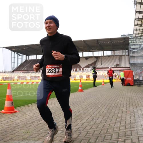 08.12.2024 - St. Pauli X-Mass-Run No. 14 Yannick Fuchs http://msf.ph/oto/7475044 08.12.2024 09:56:44 Ziel 288, 1741, 1754, 2837, 2839, 2956, 3095, 3139 meine-sportfotos.de