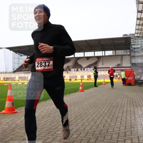 08.12.2024 - St. Pauli X-Mass-Run No. 14 Yannick Fuchs http://msf.ph/oto/7475047 08.12.2024 09:56:44 Ziel 288, 1741, 1754, 2837, 2839, 2956, 3095, 3139 meine-sportfotos.de