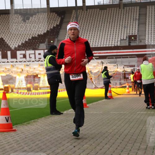 08.12.2024 - St. Pauli X-Mass-Run No. 14 Yannick Fuchs http://msf.ph/oto/7475051 08.12.2024 09:56:45 Ziel 288, 1741, 1754, 2837, 2839, 2956, 3095, 3139 meine-sportfotos.de