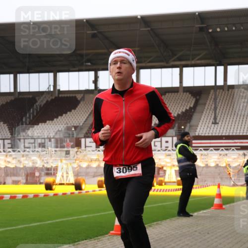 08.12.2024 - St. Pauli X-Mass-Run No. 14 Yannick Fuchs http://msf.ph/oto/7475068 08.12.2024 09:56:47 Ziel 288, 1741, 1754, 2837, 2839, 2956, 3095, 3139 meine-sportfotos.de