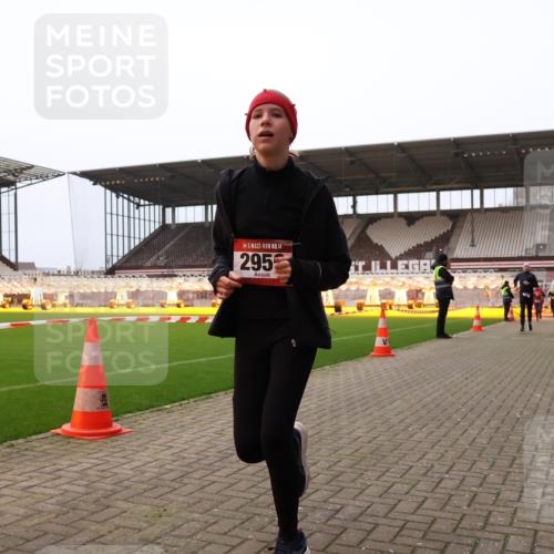 08.12.2024 - St. Pauli X-Mass-Run No. 14 Yannick Fuchs http://msf.ph/oto/7475180 08.12.2024 09:56:57 Ziel 364, 384, 420, 755, 763, 904, 1741, 1754, 1982, 2956, 3022, 3139 meine-sportfotos.de