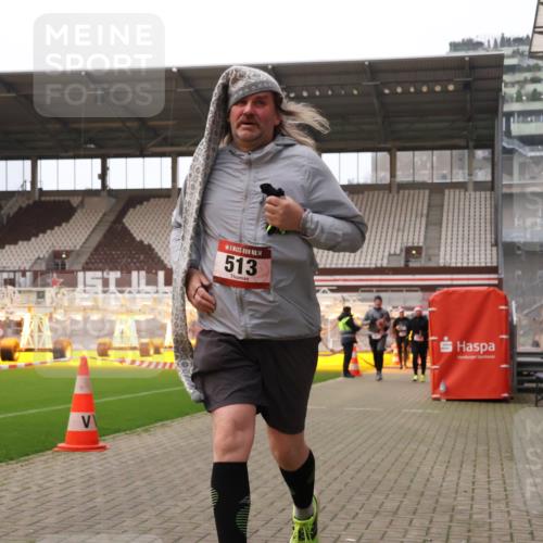 08.12.2024 - St. Pauli X-Mass-Run No. 14 Yannick Fuchs http://msf.ph/oto/7475227 08.12.2024 10:09:53 Ziel 290, 361, 513, 894, 1098, 1227, 1955, 1965, 2210, 2951 meine-sportfotos.de