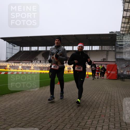 08.12.2024 - St. Pauli X-Mass-Run No. 14 Yannick Fuchs http://msf.ph/oto/7475258 08.12.2024 10:10:01 Ziel 290, 361, 513, 894, 1098, 1955, 1965, 3123 meine-sportfotos.de